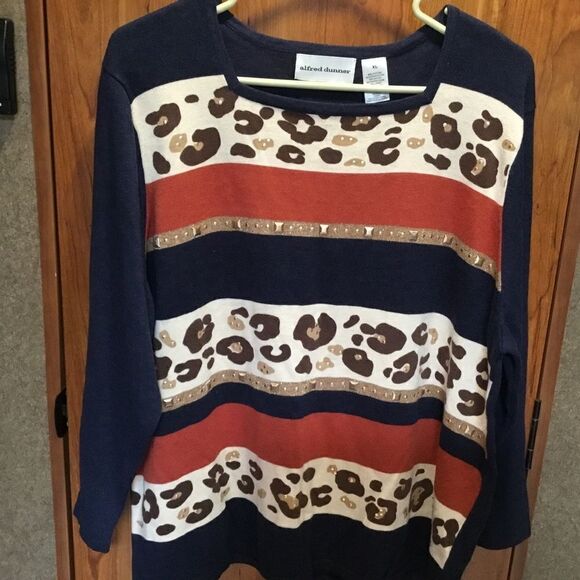 SALE NWOT Alfred Dunner Brand Women’s XL Navy & Animal Print Top - Picture 2 of 7